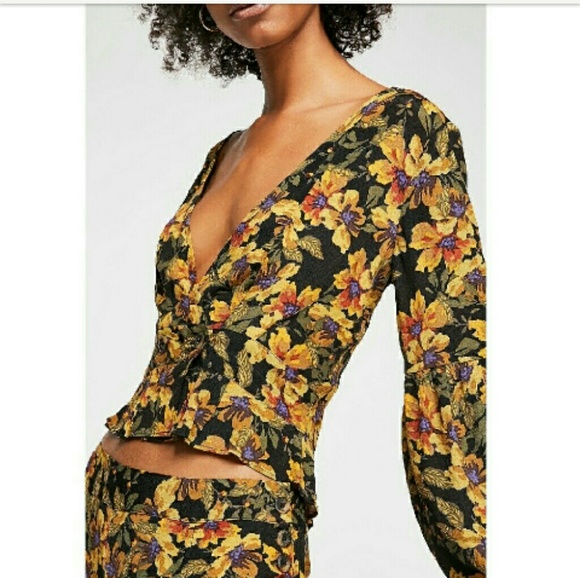 x SOLD x LOWEST! 2-pc FREE PEOPLE Set x SOLD x - Picture 3 of 4